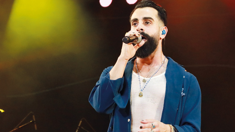 Boğazda Gökhan Türkmen romantizmi