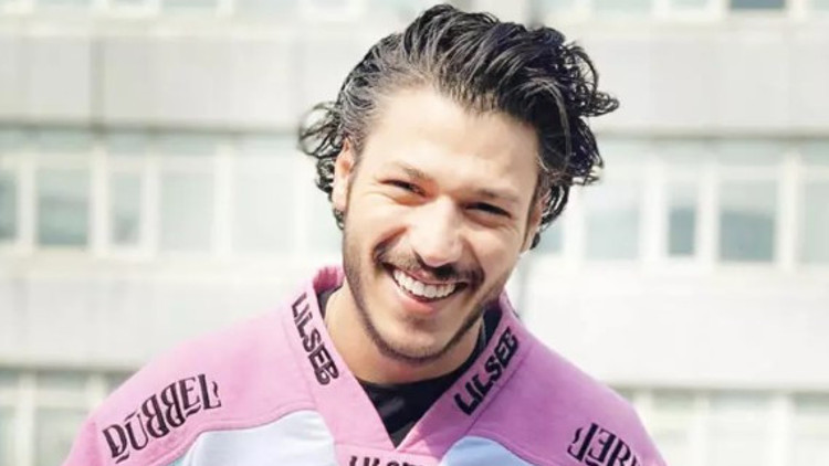 2 reklama 3 milyon TL 2 reklama 3 milyon TL