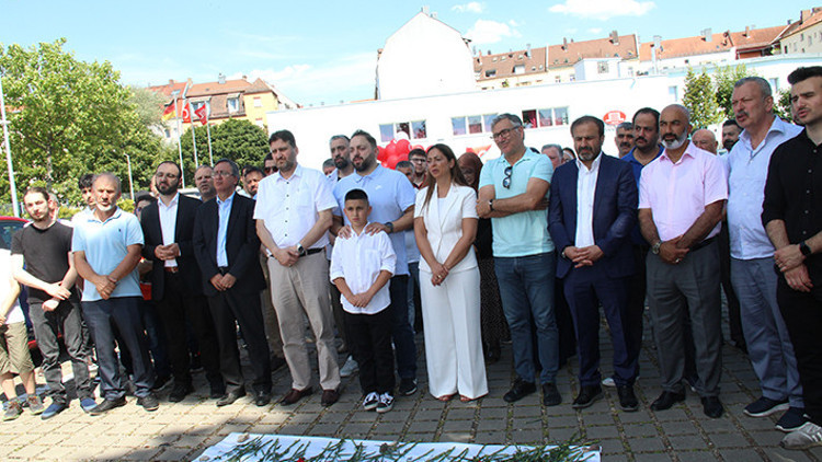 Nürnbergliler de 15 Temmuz şehitlerini unutmadı