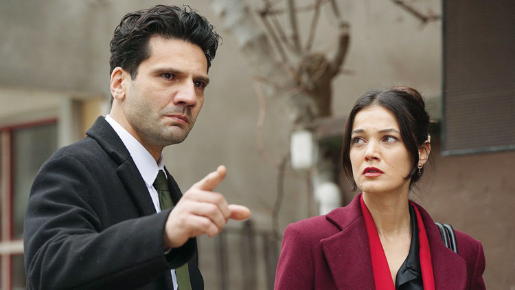 Dizilerimiz girdiği pazara damga vuruyor Türk dizileri dünya televizyonlarında rekabeti kızıştırıyor, kanalları lider yapıyor