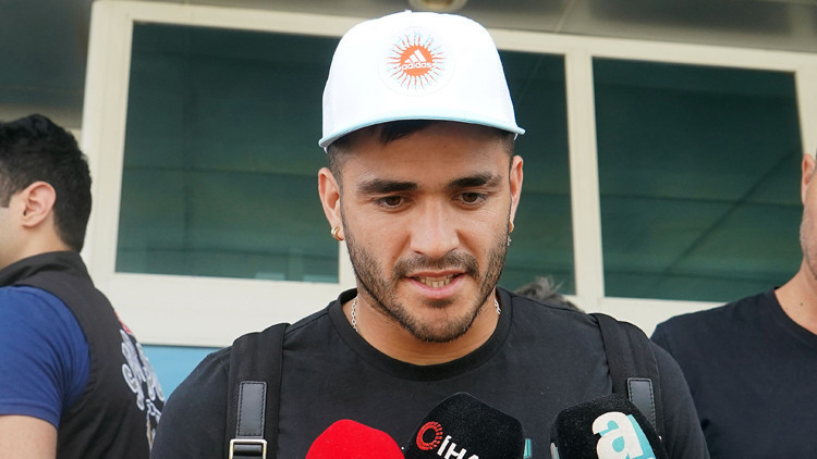 Trabzonspor’da yaprak dökümü sürüyor Karadeniz ekibinde 3 ayrılık kapıda Trabzonspor’da yaprak dökümü sürüyor Karadeniz ekibinde 3 ayrılık kapıda
