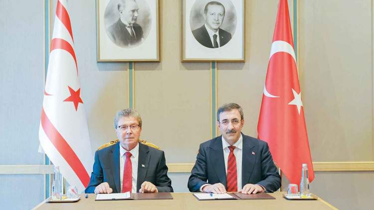 KKTC’ye sualtından elektrikte ilk imza atıldı KKTC’ye sualtından elektrikte ilk imza atıldı