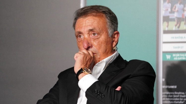 Beşiktaş Başkanı Ahmet Nur Çebiden taraftara transfer mesajı Rahat olsunlar...