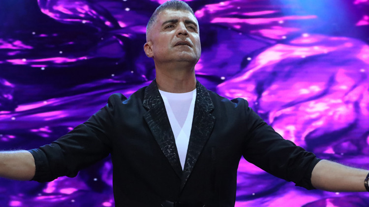 Özcan Denizin en güzel aşk şakıları Boğazda yankılandı Özcan Denizin en güzel aşk şakıları Boğazda yankılandı