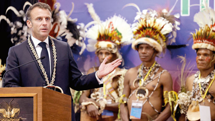 Nijer’de siyasi belirsizlik sürüyor: Macron darbecileri vazgeçirmek istiyor