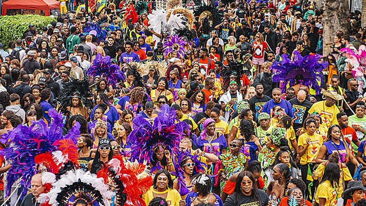 Notting Hill Karnavalı için geri sayım başladı