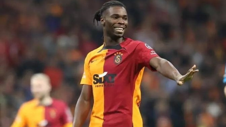 Sam Adekugbe, Hatayspordan MLS ekibi Vancouver Whitecapse transfer oldu Sam Adekugbe, Hatayspordan MLS ekibi Vancouver Whitecapse transfer oldu