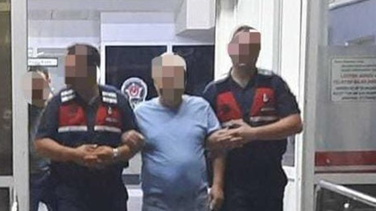 MİT ve jandarmadan ortak operasyon... FETÖnün üst düzey yöneticisi yakalandı MİT ve jandarmadan ortak operasyon... FETÖnün üst düzey yöneticisi yakalandı