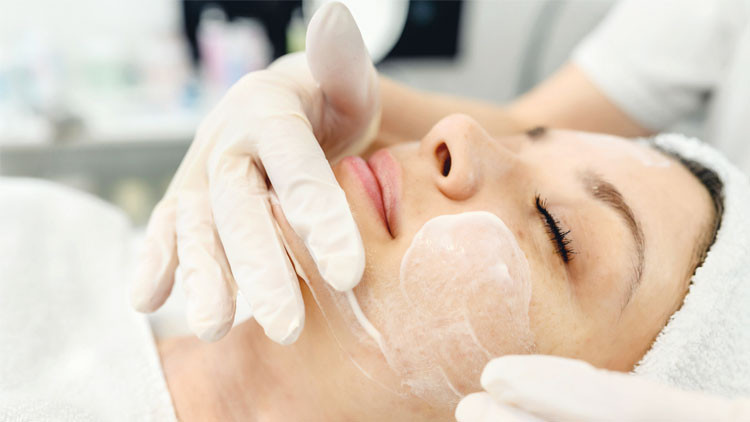 Kozmetikçilere dev soruşturma