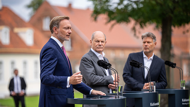 Koalisyondan ‘10 maddelik’ yatırım atağı