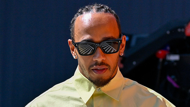 Son Dakika: Mercedeste çifte imza Lewis Hamilton ve George Russell sözleşme yeniledi...