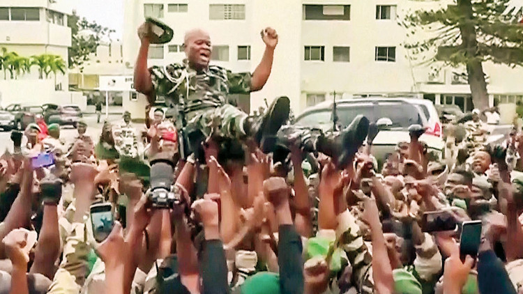 Gabon’daki darbe Afrika liderlerini korkuttu