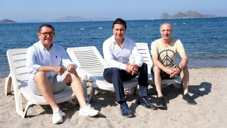 Adnan Kaya ve Mete Tamer Omur ile Şezlong Sohbetleri 3 asırdır bu topraklardayız