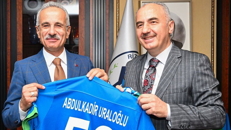 Bakan Uraloğlu: Rizeden İzmire uçuşlar 18 Eylülde başlayacak Bakan Uraloğlu: Rizeden İzmire uçuşlar 18 Eylülde başlayacak
