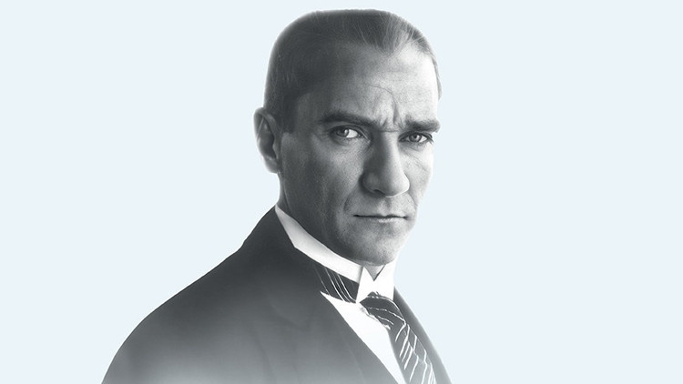 İş Bankası’ndan Cumhuriyetin 100. Yaşında Atatürk Konferansı