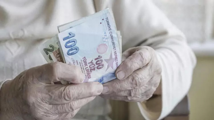 Yaşlı ve engelli aylığı hesaplara yatırıldı Yaşlı ve engelli aylığı hesaplara yatırıldı