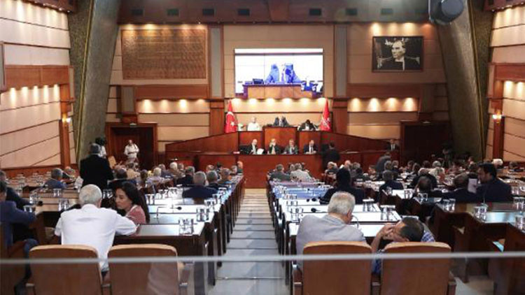 İBB Meclisinde ulaşım aksaklıkları tartışması