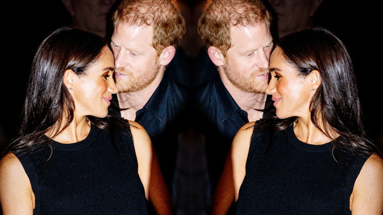 Gösteriş yapmaya gitmişler Bakın kocam beni ne kadar seviyor