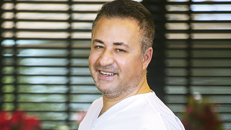 Sonbaharda saç tipinize göre bakım ve tedavi önerileri Sonbaharda saç tipinize göre bakım ve tedavi önerileri