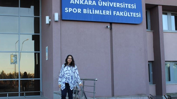 Üniversiteliler en iyileri seçiyor Üniversiteliler en iyileri seçiyor