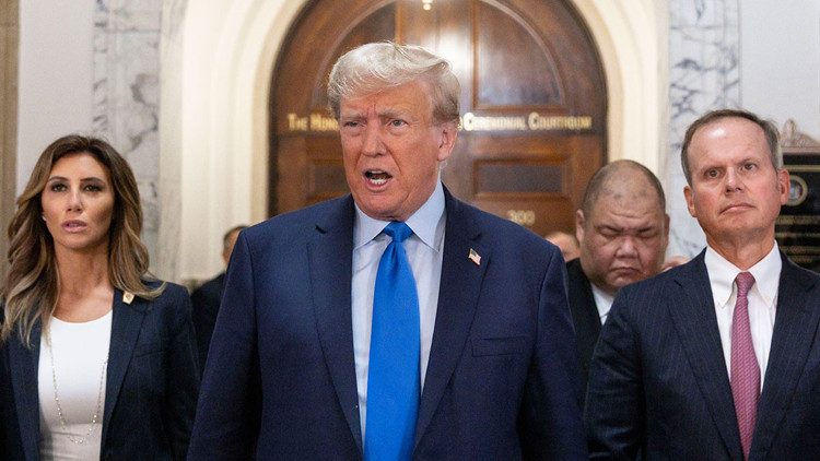 Eski ABD Başkanı Trump hakkındaki dolandırıcılık davasının duruşması başladı Eski ABD Başkanı Trump hakkındaki dolandırıcılık davasının duruşması başladı