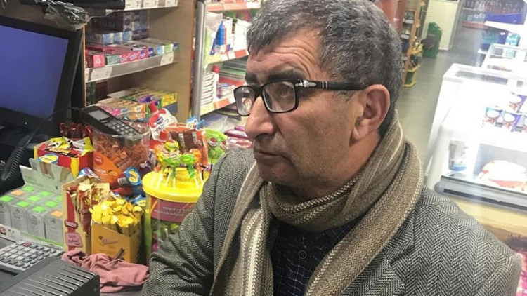 Karsta doktora şiddet Rapor vermediği öğrencinin ağabeyinin darbettiği doktor kalp krizi geçirdi