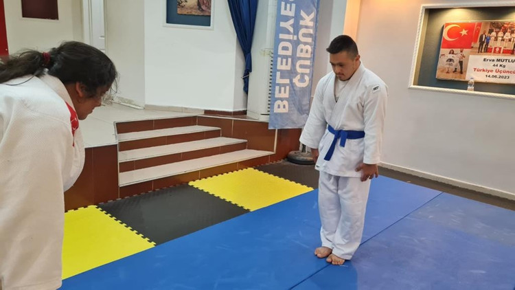 Engel tanımayan şampiyon