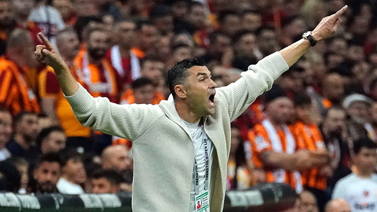 Galatasaray - Beşiktaş derbisinde Burak Yılmaz çılgına döndü Galatasaray - Beşiktaş derbisinde Burak Yılmaz çılgına döndü