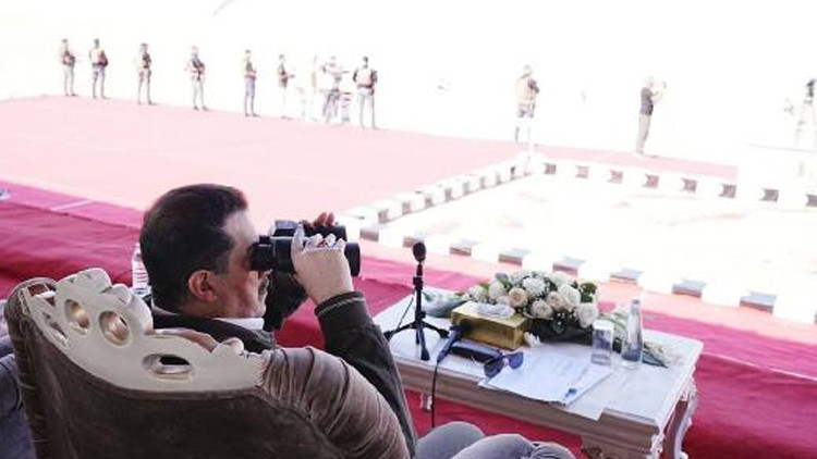 Irak Başbakanı ‘demir çekiç’ tatbikatında...