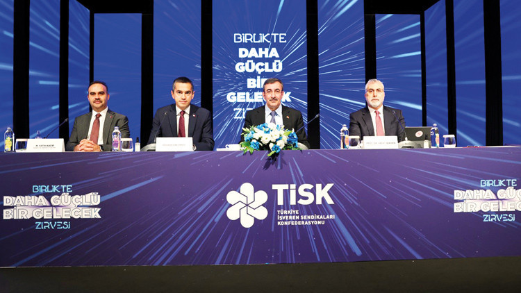 Cumhurbaşkanı Yardımcısı Yılmaz’dan mesaj: ‘Cumhuriyet değerleriyle bu makamdayım’