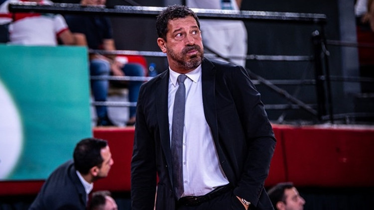 Pınar Karşıyaka deplasmanda kayıp