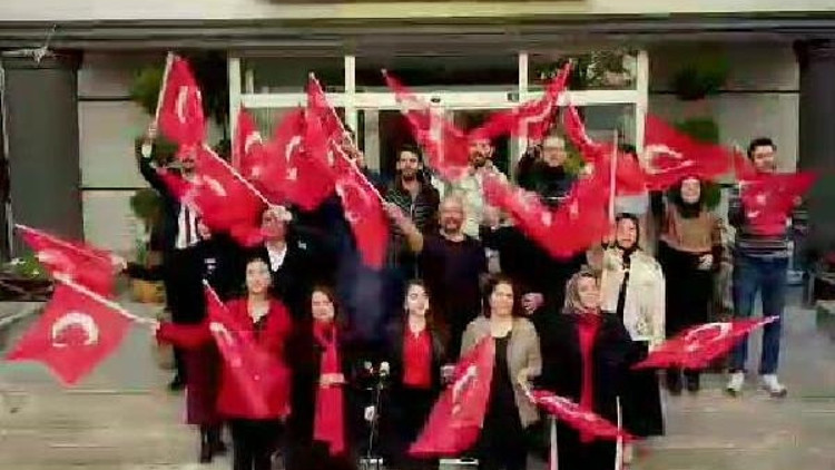 Erzurum Barosu Avukatları 100üncü yıl için söylediler Erzurum Barosu Avukatları 100üncü yıl için söylediler