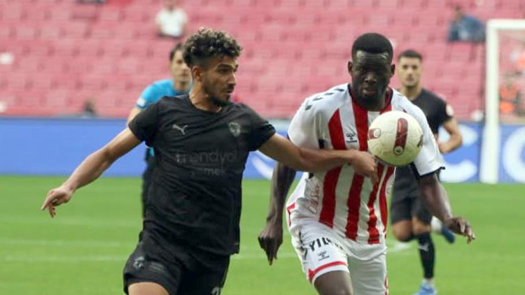 Samsunspor, Hataysporu 90+8de geçti