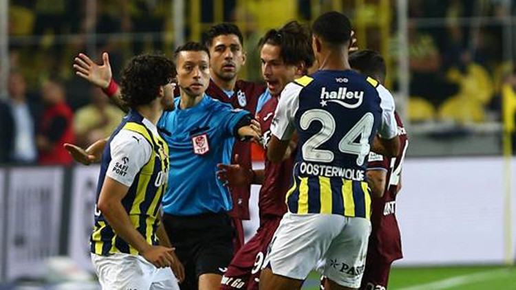Fenerbahçeli yöneticiden sert tepki: Ahlaksızlık diz boyu Fenerbahçeli yöneticiden sert tepki: Ahlaksızlık diz boyu