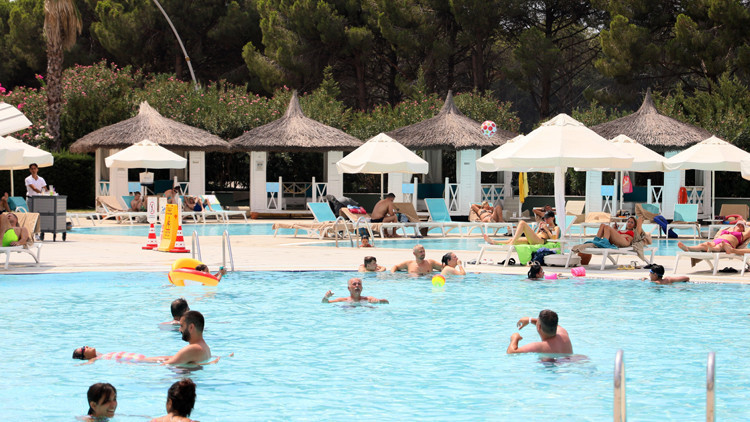 Turizmciler ara tatilden ümitli