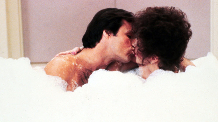 Efsane oyuncu o sahneyi anlattı: Dudaklarımı ondan kurtaramadım... Kan aktığına bile inanmadı Efsane oyuncu o sahneyi anlattı: Dudaklarımı ondan kurtaramadım... Kan aktığına bile inanmadı