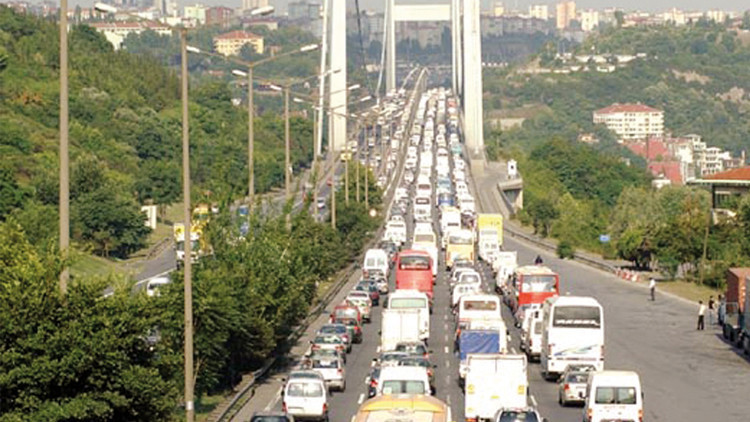 Yılın 9 ayında 31 şirketin 24’ü zarar etti... Trafik sigortasında rekor zarar