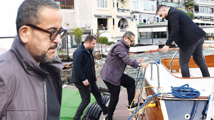 Ali Sabancı, Bebekte tavla oynadı