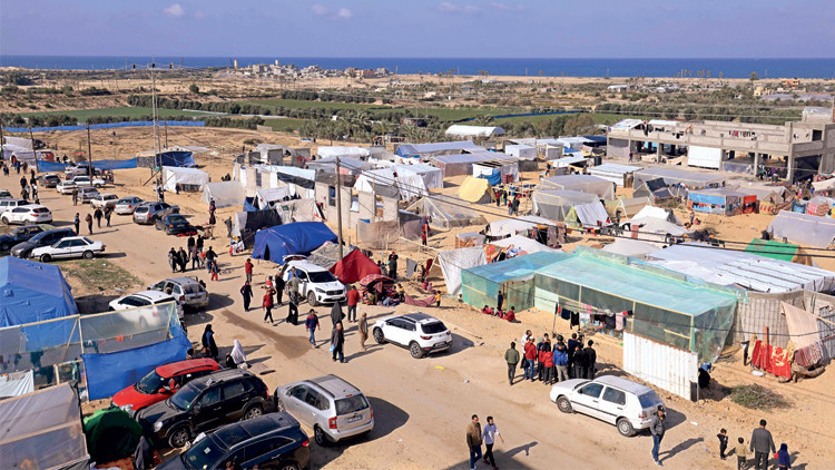 İsrail tankları Han Yunus’u kuşattı: Gazzeliler Mısır sınırına kaçıyor İsrail tankları Han Yunus’u kuşattı: Gazzeliler Mısır sınırına kaçıyor