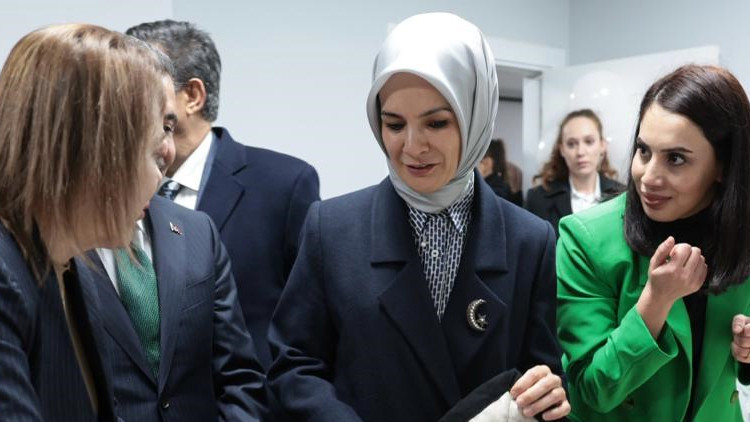 Bakan Göktaş Şırnakta... Girişimci kadınları ziyaret etti Bakan Göktaş Şırnakta... Girişimci kadınları ziyaret etti