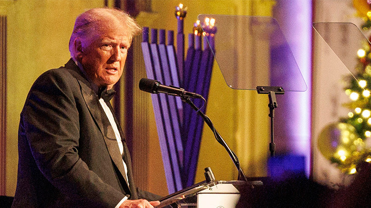 Trumptan flaş hamle: Sivil dolandırıcılık davasında yeniden ifade vermeyi reddetti