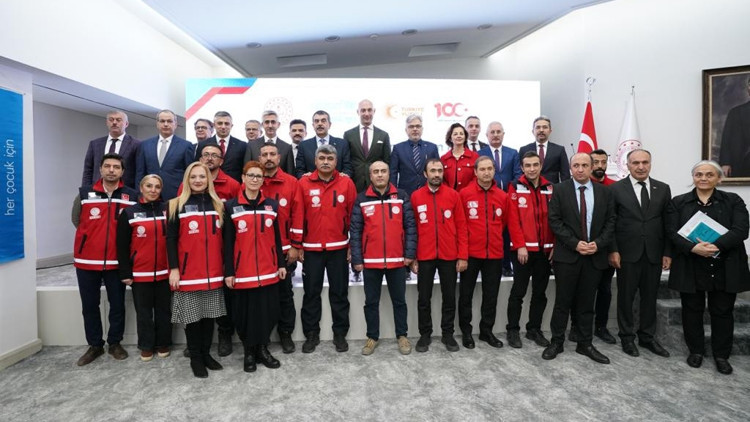 Bakan Tekin: Doğal afetlerde insan etkisini azaltacağız