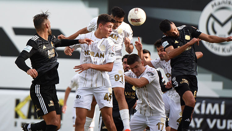 İstanbulsporun olay kararı öncesi Türkiyede bir takım daha sahadan çekilecekmiş 1. Ligdeki Manisa FK - Altay maçında yaşananlar ortaya çıktı...