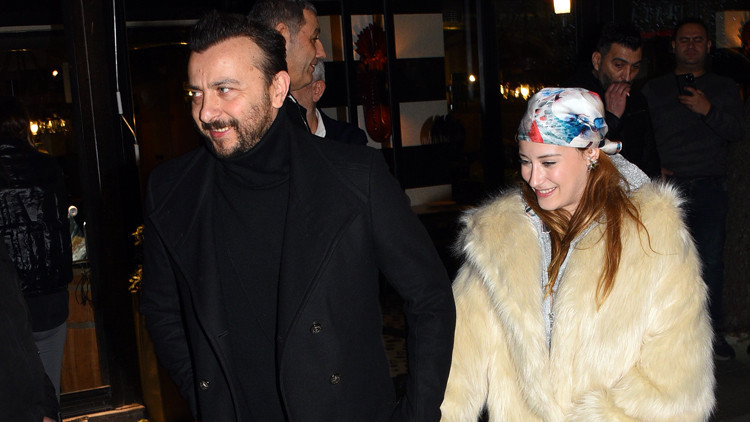 Ali Ataydan Hazal Kayanın tütsüsüne isyan Ali Ataydan Hazal Kayanın tütsüsüne isyan