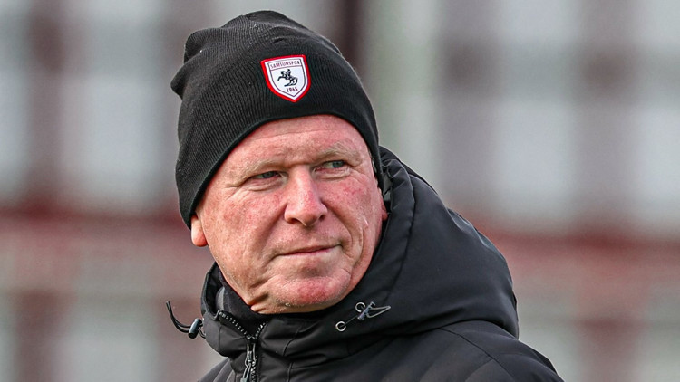 2 dönem transfer yasağı alan Samsunspor şimdi ne yapacak Kiralık 15 oyuncu... 2 dönem transfer yasağı alan Samsunspor şimdi ne yapacak Kiralık 15 oyuncu...