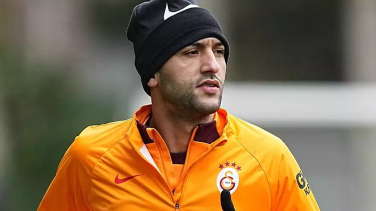 Son Dakika: Galatasaraya Hakim Ziyechten kötü haber 3 isim daha Fenerbahçe maçında yok Son Dakika: Galatasaraya Hakim Ziyechten kötü haber 3 isim daha Fenerbahçe maçında yok