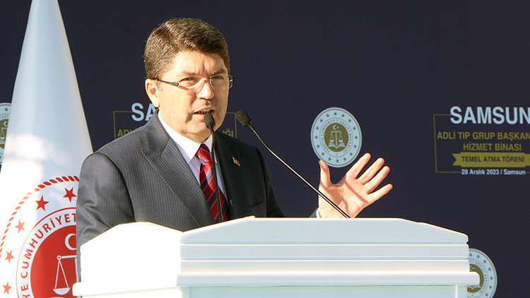Adalet Bakanı Yılmaz Tunç: Türkiye’nin yeni bir anayasaya ihtiyacı var Adalet Bakanı Yılmaz Tunç: Türkiye’nin yeni bir anayasaya ihtiyacı var