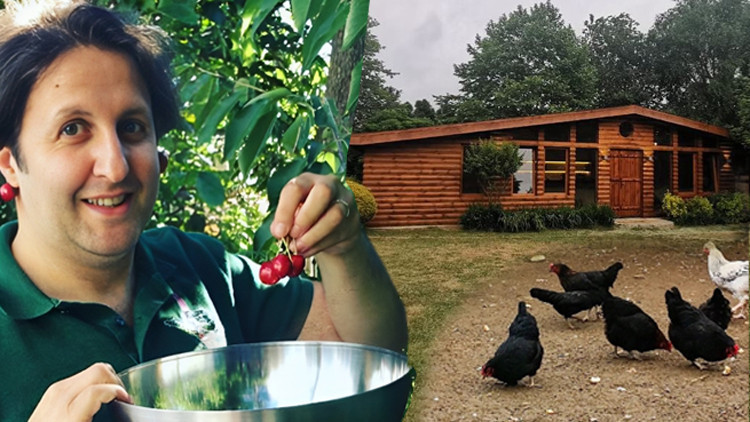 Beykozda 17 dönüm üzerine çiftlik kurmuştu... Ünlü oyuncu yeni hayatını anlattı Beykozda 17 dönüm üzerine çiftlik kurmuştu... Ünlü oyuncu yeni hayatını anlattı