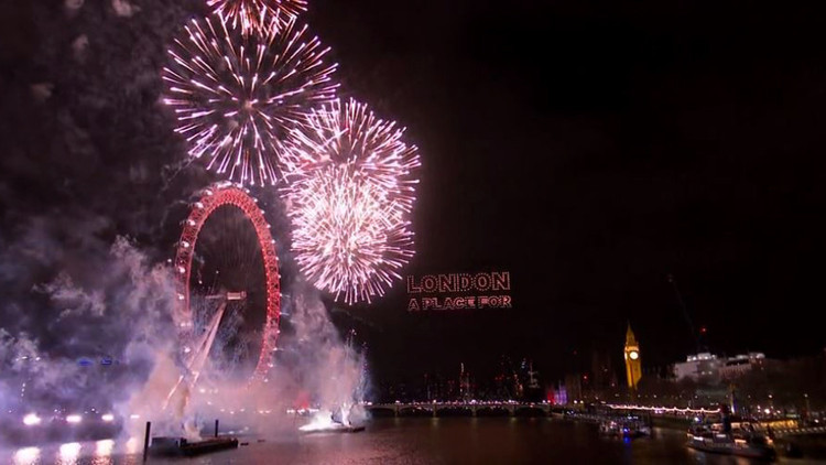 Londra 2024’ü muhteşem havai fişek gösterileriyle karşıladı