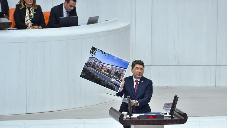 Yeni adalet sarayında hedef 40 ay Yeni adalet sarayında hedef 40 ay